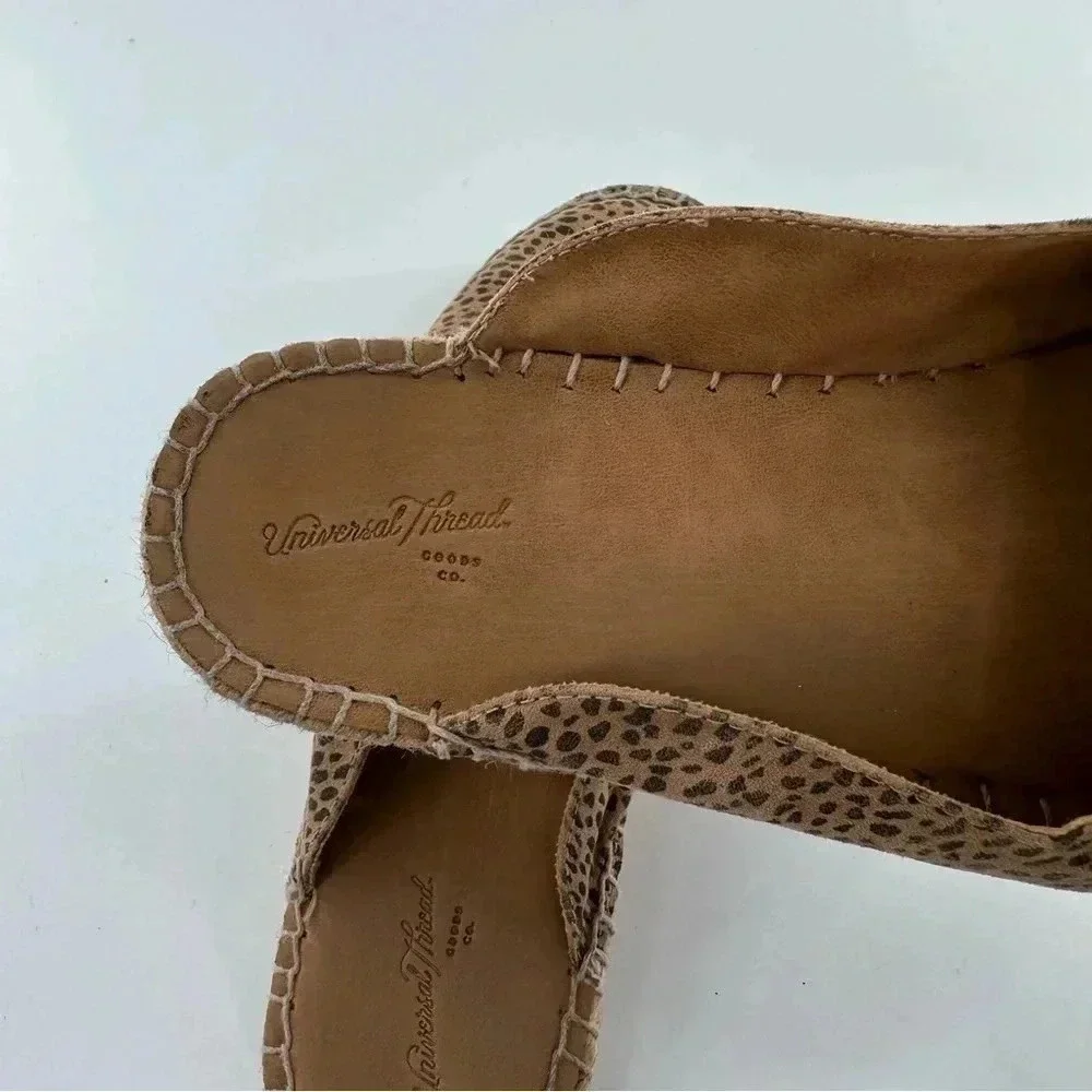 Universal threads womens espadrilles flats size 7 brown leopard slip on mules